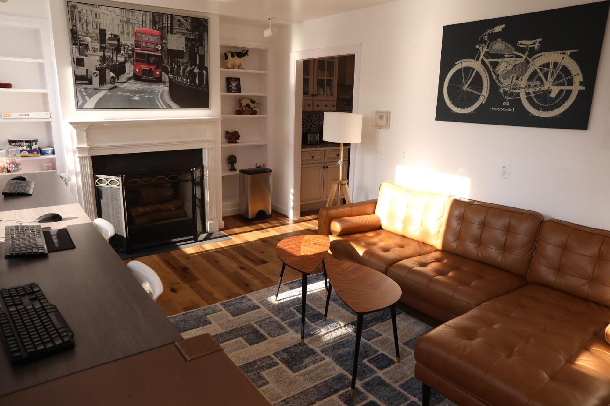 Duo Housing (Adults Only) Hostel Вашингтон Екстериор снимка