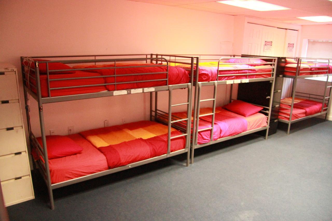 Duo Housing (Adults Only) Hostel Вашингтон Екстериор снимка
