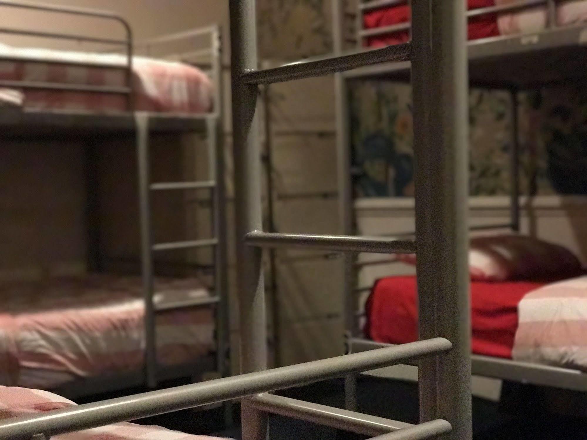 Duo Housing (Adults Only) Hostel Вашингтон Екстериор снимка