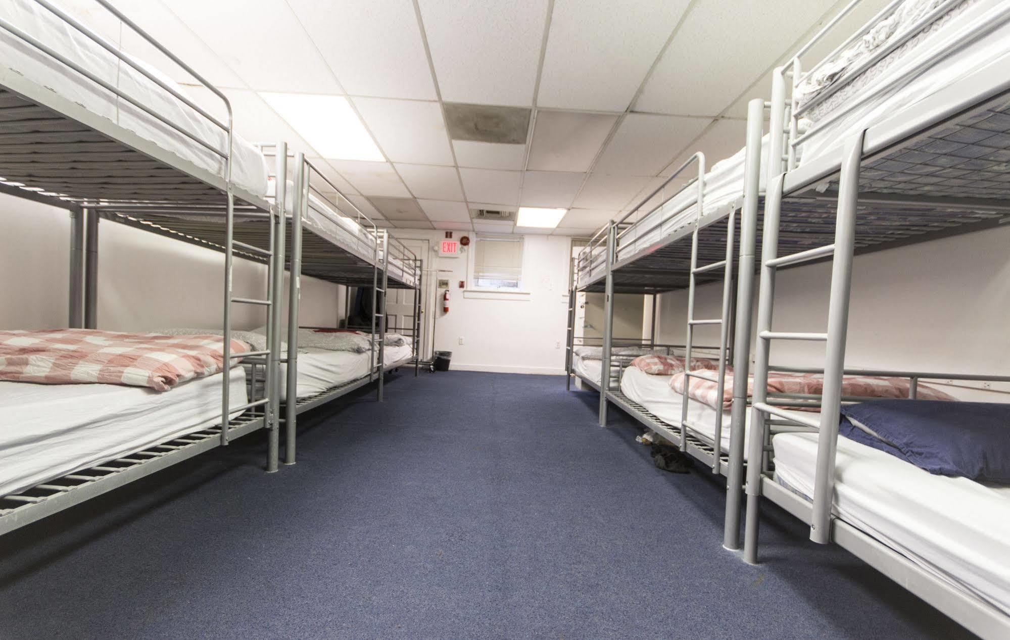 Duo Housing (Adults Only) Hostel Вашингтон Екстериор снимка