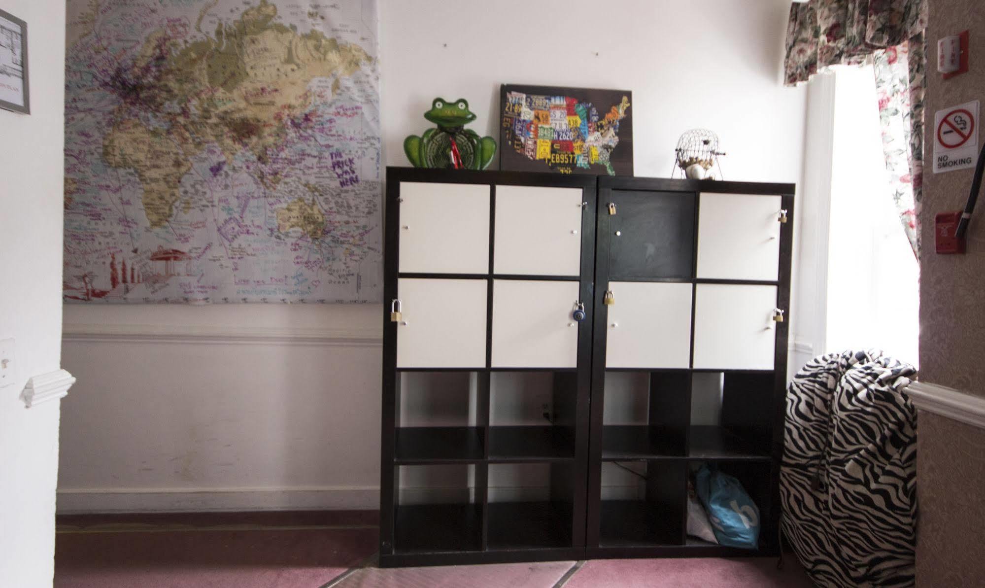 Duo Housing (Adults Only) Hostel Вашингтон Екстериор снимка